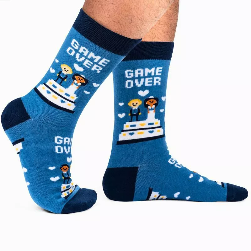 Sosete amuzante pentru proaspat casatoriti Game Over [1]