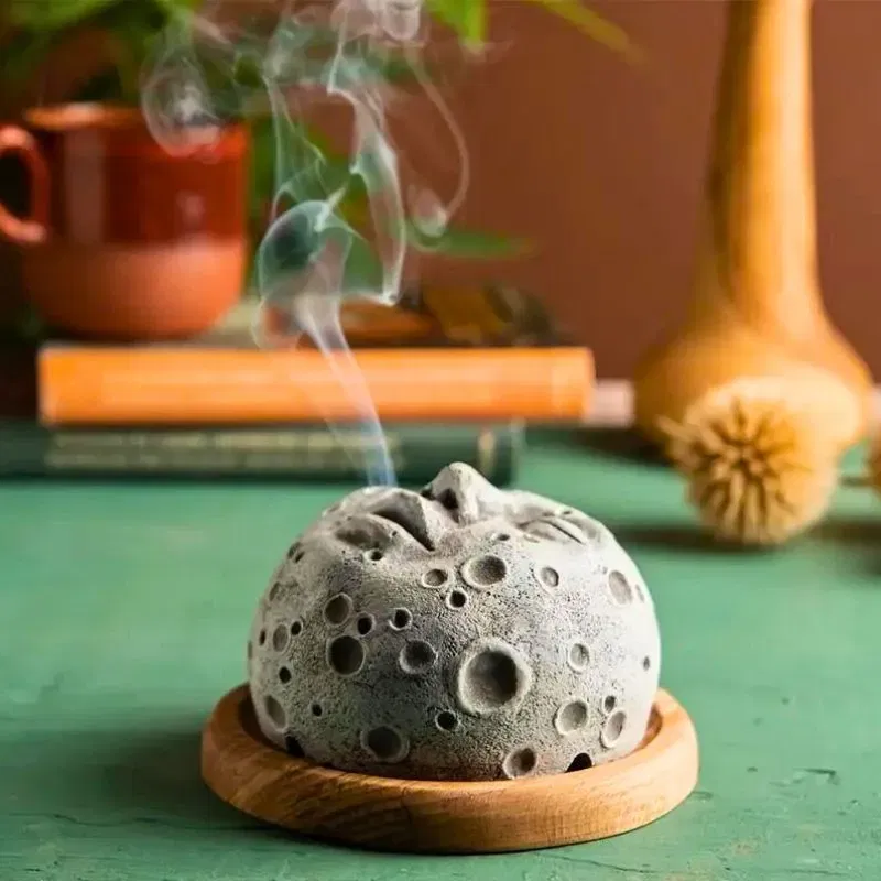 Suport conuri parfumate Moon face [4]