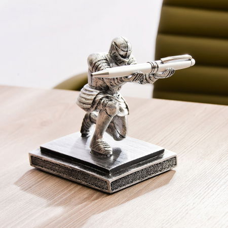 Suport Stilou Cavalerul Medieval [2]