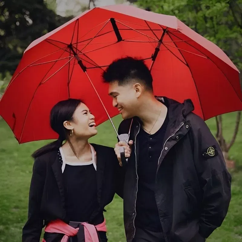 Umbrela Indragostitilor, Inima rosie [1]