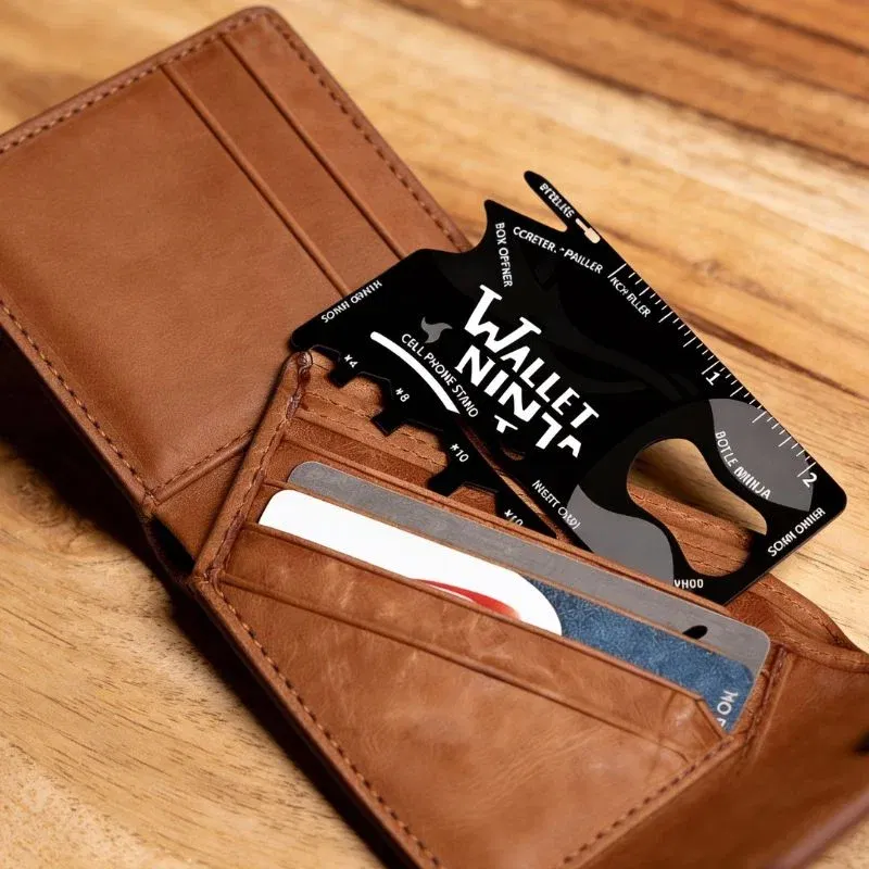 Cadouri pentru Sot - Wallet Ninja – Unealta Multifunctionala 18 Functii Care Incape in Portofel