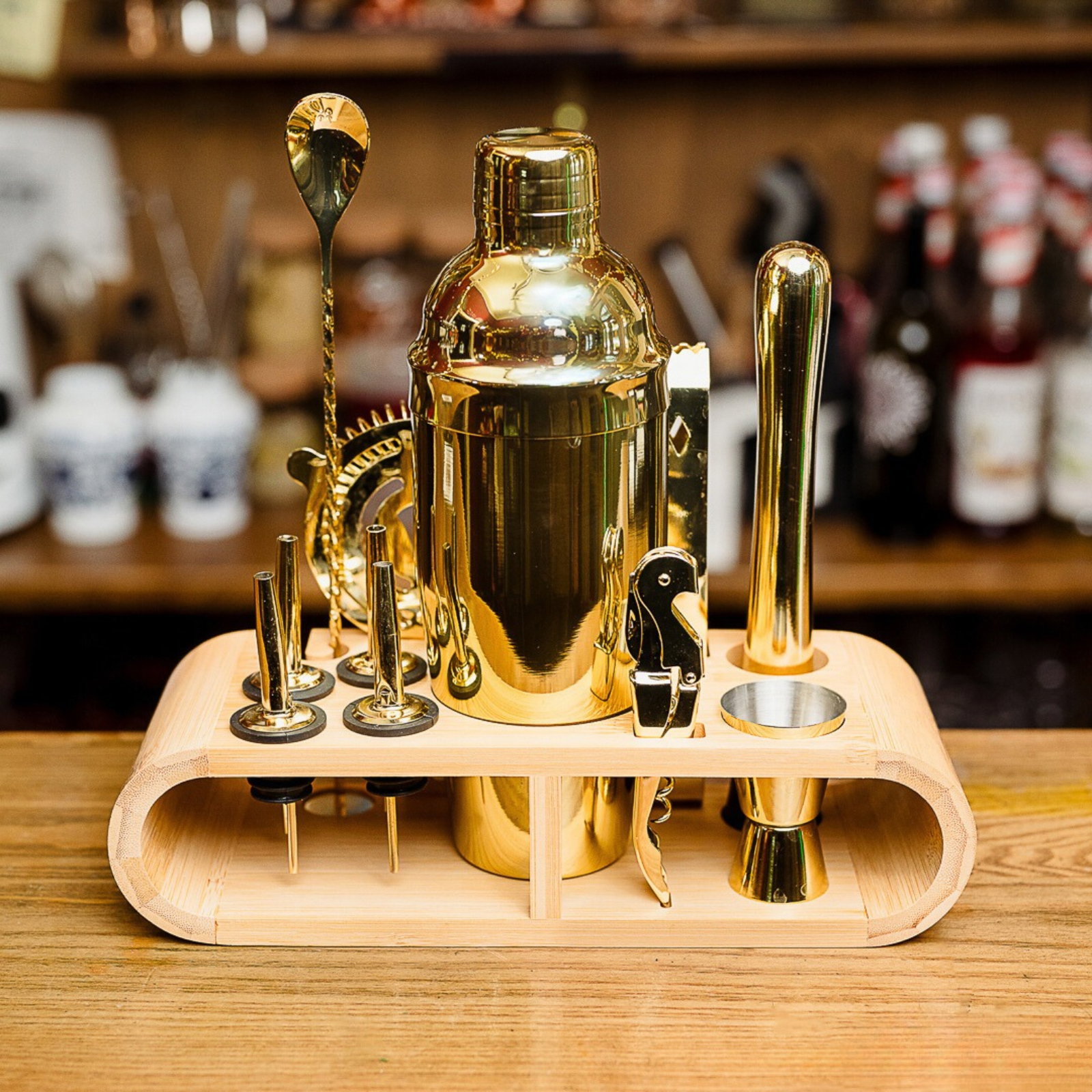 Set cadou Cocktail Shaker Mixology cu 11 accesorii 750ml Gold
