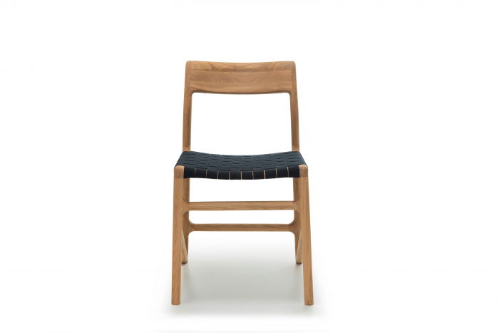 Fawn chair with solid oak structure and cotton webbing seat [7]