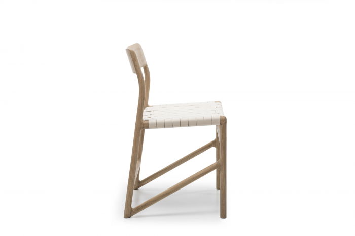 Fawn chair with solid oak structure and cotton webbing seat [15]