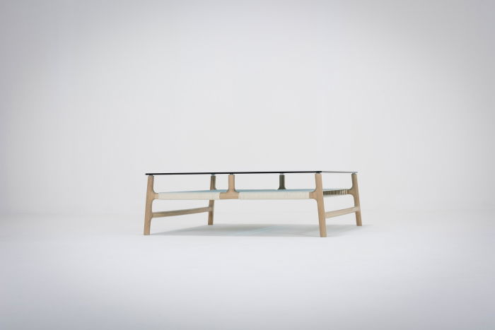 Fawn coffee table with solid wood structure and glass top 90x90x30cm Gazzda [16]