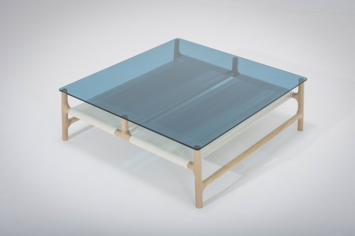 Fawn coffee table with solid wood structure and glass top 90x90x30cm Gazzda [18]