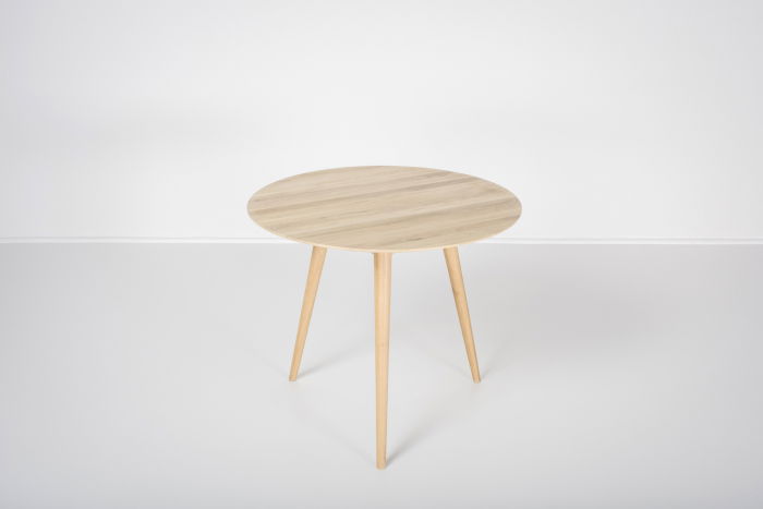 Stafa Round Table Gazzda [1]