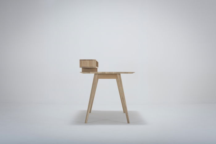 Stafa desk - with shelf Solid Oak Gazzda 140x80x94cm [4]