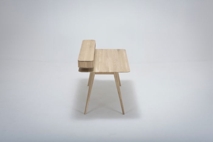 Stafa desk - with shelf Solid Oak Gazzda 140x80x94cm [7]