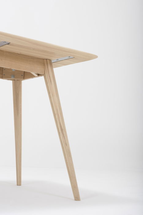 Stafa Desk - without shelf Solid Oak Gazzda 140x80x75cm [5]