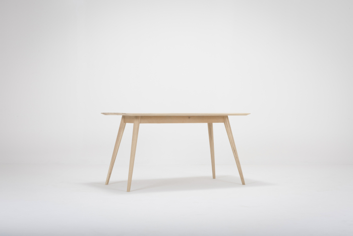 Stafa Desk - without shelf Solid Oak Gazzda 140x80x75cm [2]