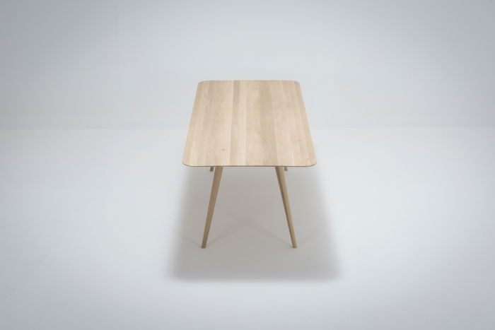 Stafa table Gazzda [18]