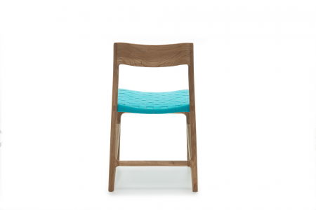 Fawn chair with solid oak structure and cotton webbing seat [8]