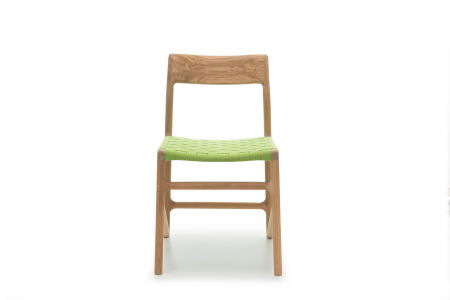 Fawn chair with solid oak structure and cotton webbing seat [9]