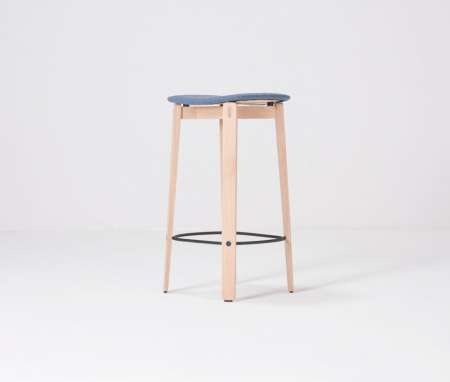 Gazzda - Nora Bar stool with solid oak base and upholstered seat Main Line Flax 44x38x78cm Gazzda