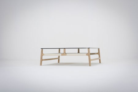 Fawn coffee table with solid wood structure and glass top 90x90x30cm Gazzda [3]