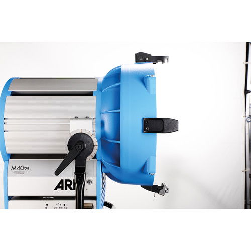 Arri Sursa de iluminare PAR HMI M40/25 4000W/2500W [16]