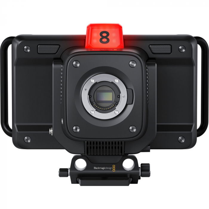 Blackmagic Studio 4K Plus cu Obiectiv Samyang 24mm T1.5 MFT [1]