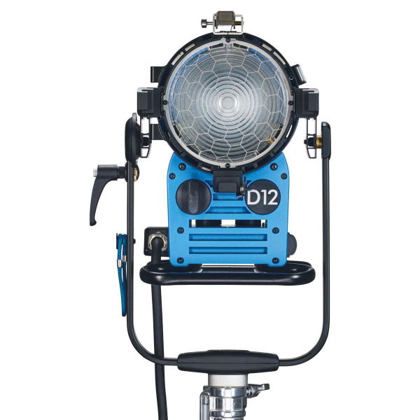 Arri Sursa de iluminare HMI Fresnel True Blue D12 [2]