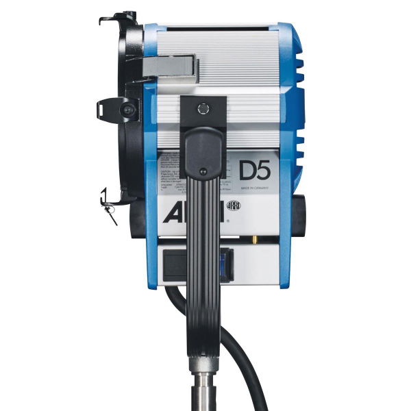 Arri Sursa de iluminare HMI Fresnel True Blue D5 [8]