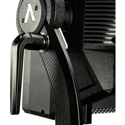 Aputure Nova P600c panou LED RGBWW [5]