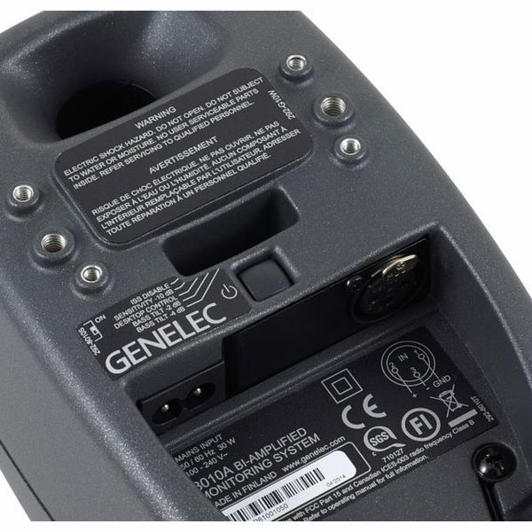 Genelec 8010 AP Monitor de studio [7]