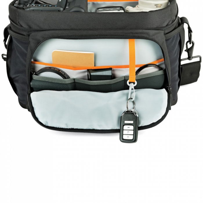 Lowepro Nova 200 AW II geanta foto [7]