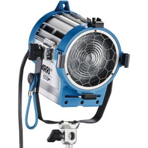 Lumini si blituri - Arri Sursa de iluminare Junior 650 Plus