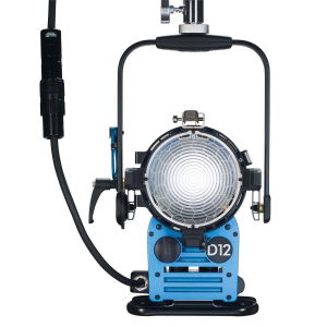Arri Sursa de iluminare HMI Fresnel True Blue D12 [10]