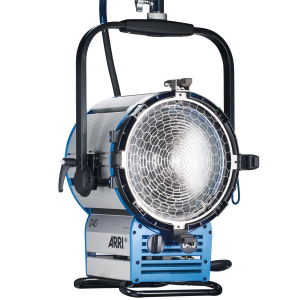 Arri Sursa de iluminare HMI Fresnel True Blue D40 [10]
