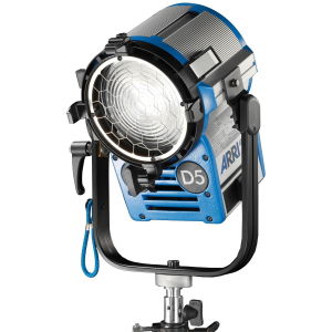 Arri Sursa de iluminare HMI Fresnel True Blue D5 [1]