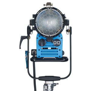 Arri Sursa de iluminare HMI Fresnel True Blue D12 [1]