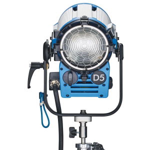 Arri Sursa de iluminare HMI Fresnel True Blue D5 [3]