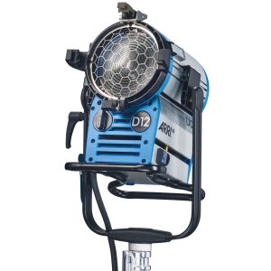 Arri Sursa de iluminare HMI Fresnel True Blue D12 [3]