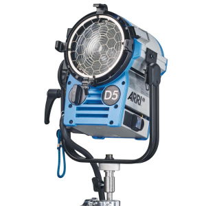 Arri Sursa de iluminare HMI Fresnel True Blue D5 [4]