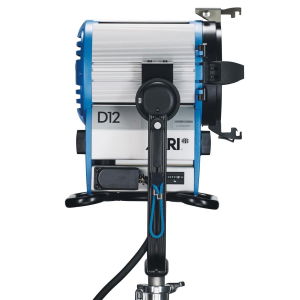 Arri Sursa de iluminare HMI Fresnel True Blue D12 [6]