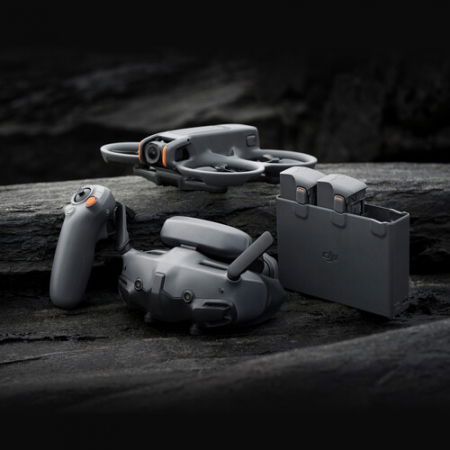 DJI Avata 2 FPV drona cu 3 baterii Fly More Combo [12]