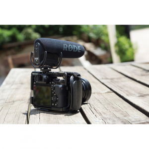 Rode Videomic Pro R microfon cu sistem de suspensie Rycote Lyre [5]