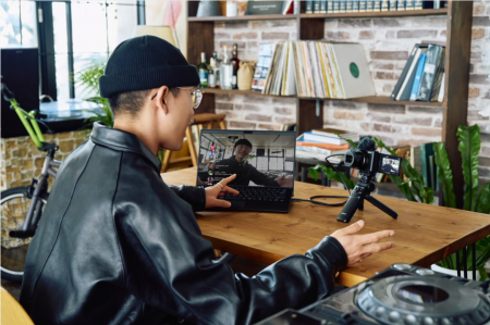 Sony ZV-1 II Kit obiectiv 18-50mm Aparat foto compact pentru Vlogging 4K [4]