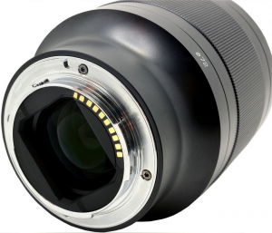 Tokina atx-m 85mm f/1.8 FE obiectiv montura Sony E [1]
