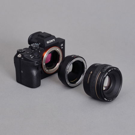 Urth Adaptor Electronic pentru Sony E compatibil cu obiectivele Canon (EF / EF-S) [4]