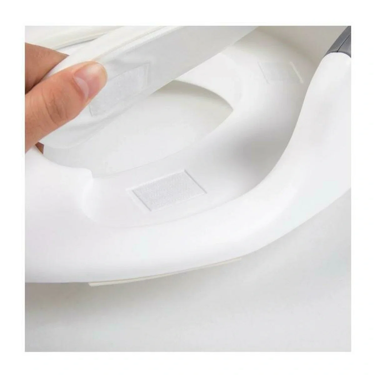 Reductor toaleta, FreeON, Cu perna confortabila si detasabila, Cu manere, 37x9,3x65,5 cm, White 24 luni+ [3]