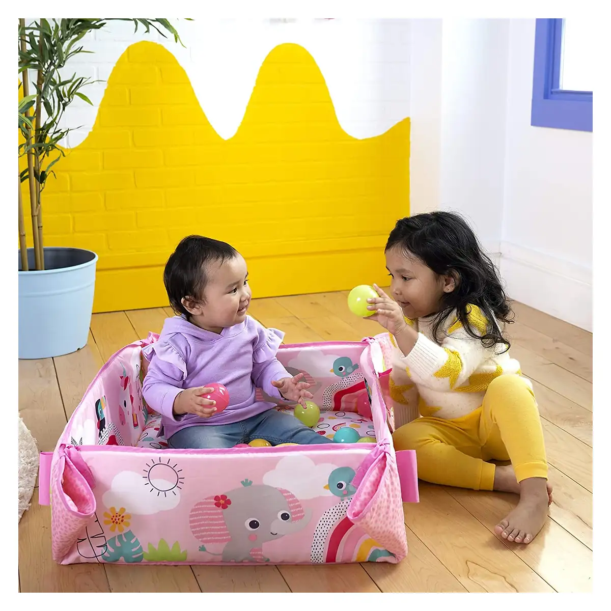 Salteluta de activitati 5 in 1 Gym & Ball Pit Rainbow Tropics Bright Starts 0 luni+ [11]