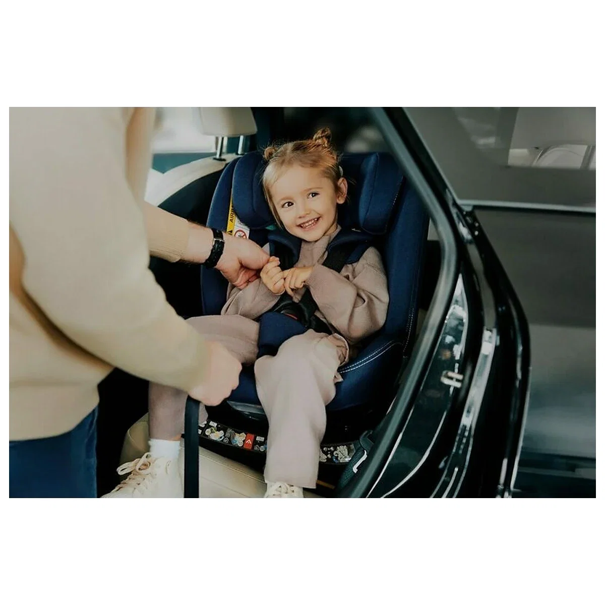 Scaun auto, Lionelo, Bastiaan One i-Size, 4 in 1, Protectie laterala, Cu spatar inclinabil in 4 pozitii, Cu tetiera [21]