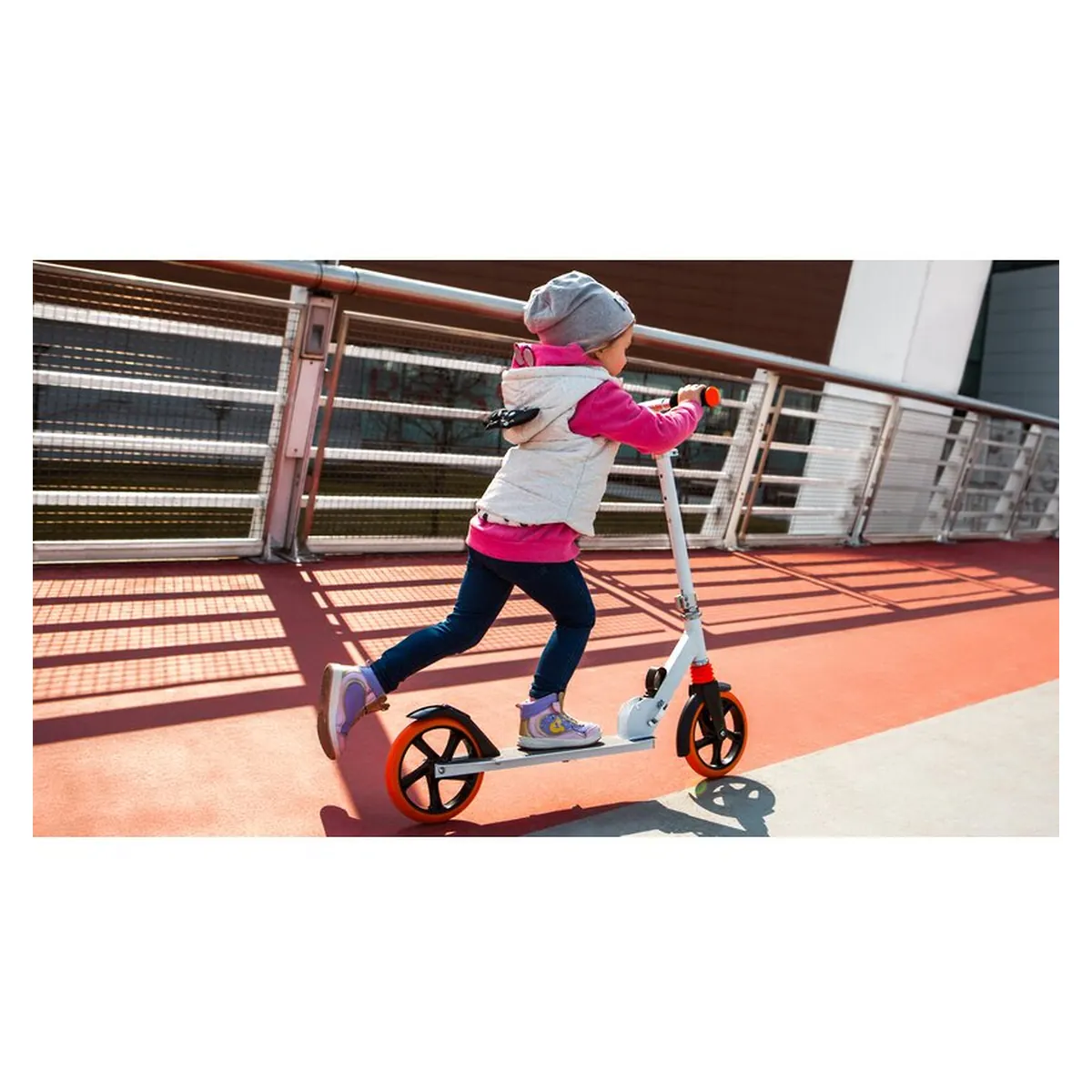 Trotineta Luca, Copii/Adulti, Pliabila, Pana la 100 Kg, Conform cu standardul european de securitate EN14619, [16]