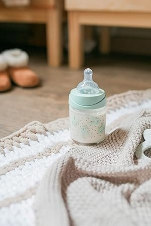 Biberon 150 ml Hygge Suavinex cu tetina rotunda din silicon, debit lent, iepuras verde 0 luni [4]