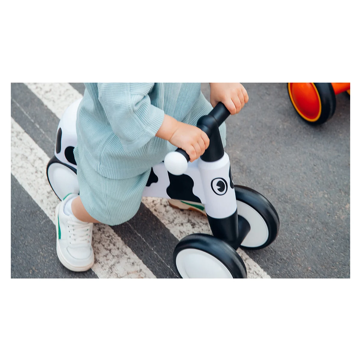 Bicicleta fara pedale, Sammy, Cu 4 roti, Din spuma EVA, Stabila, Manere moi, antiderapante, 12- 36 luni, Greutate [22]