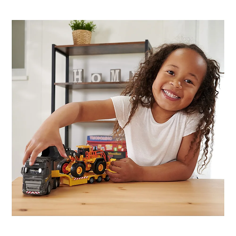 Camion Majorette Volvo cu remorca si buldozer 3 ani + [5]
