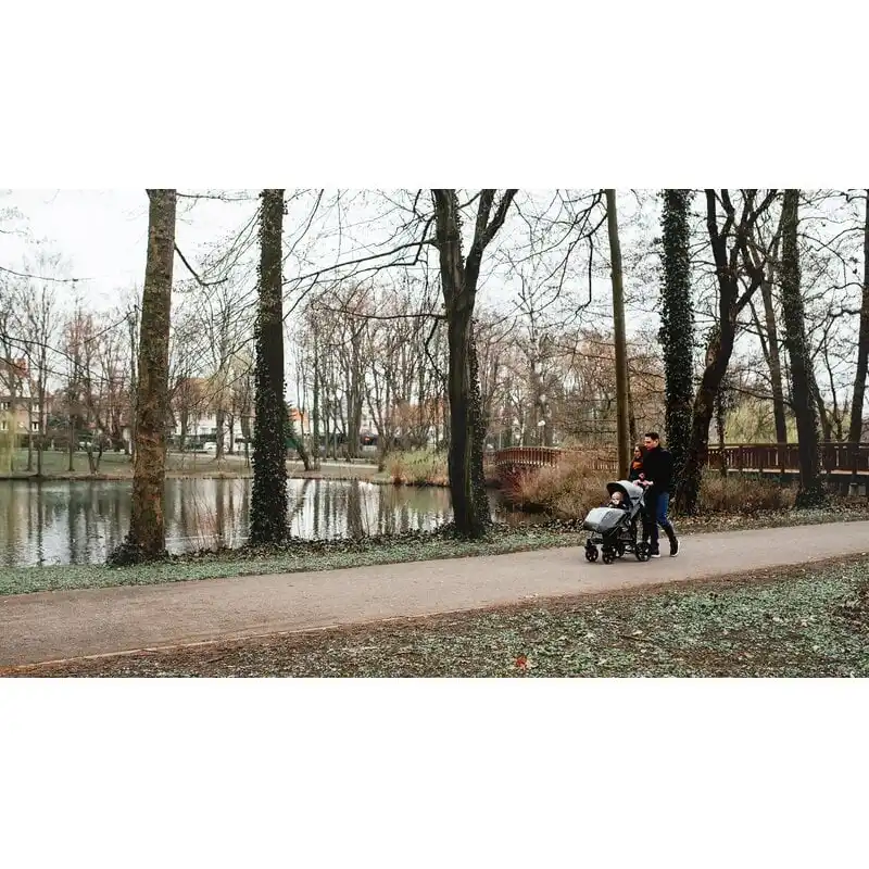 Carucior sport Annet Plus, De la nastere, Cu accesorii si capotina XXL reglabila, 0 - 22 Kg, Negru Lionelo [19]