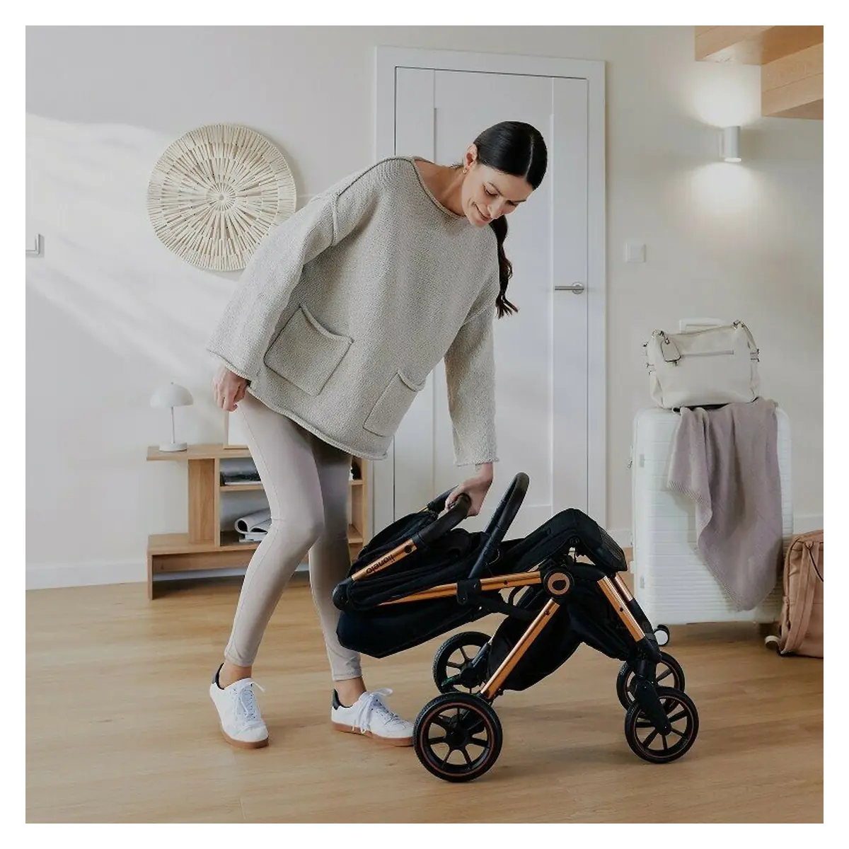 Carucior sport, Lionelo, Cloe, Cu accesorii, Pliere compacta pentru avion, cu o singura mana, 6 luni+, Black Onyx [19]